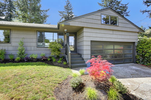 Selecting the Best Material for Your Garage Door